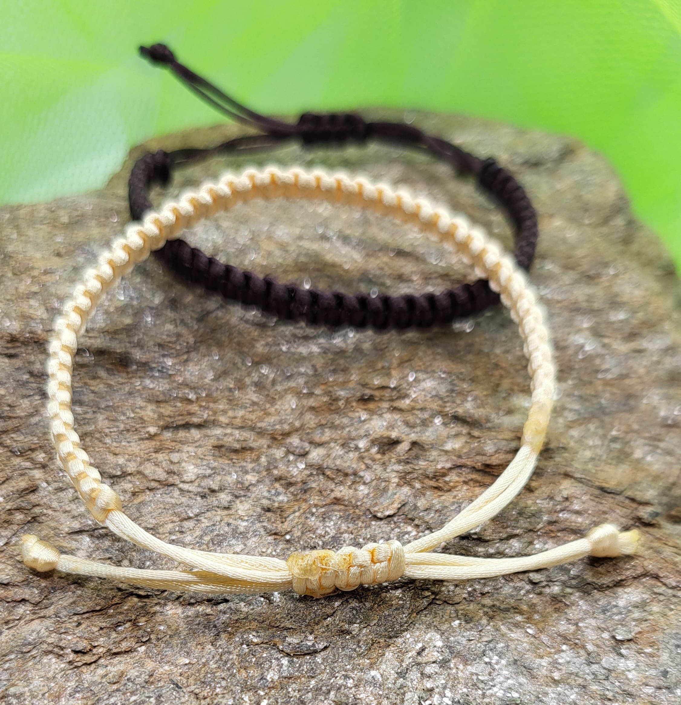 Élégance Terrestre Duo de Bracelets Macramé Crème et Marron